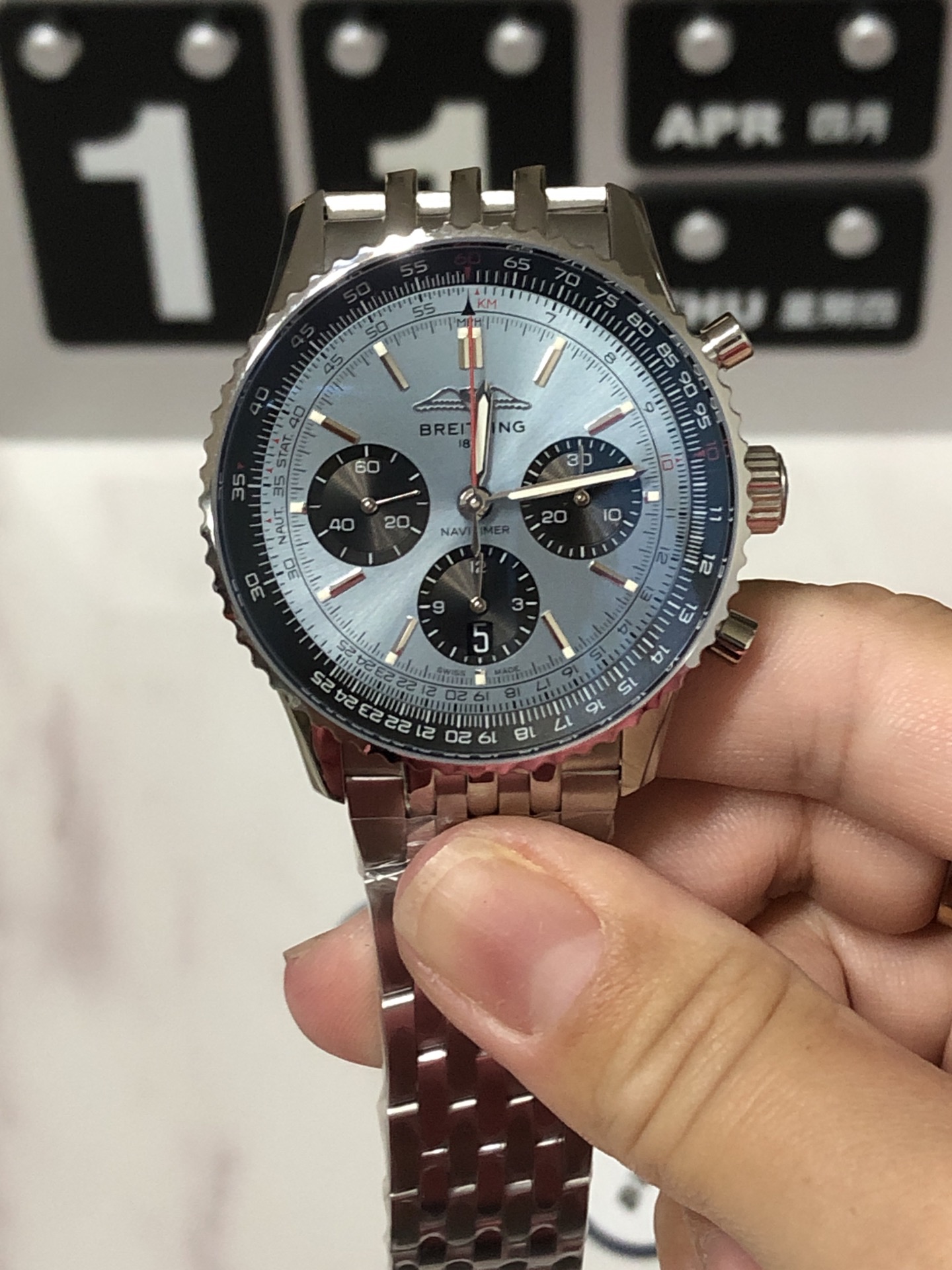 Replica Breitling Navitimer B01 Chronograph AB0138241G1P1