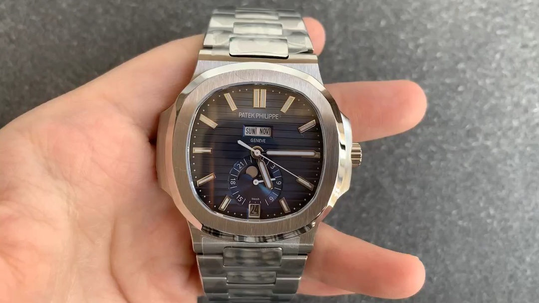 Replica Patek Philippe Nautilus Annual Calendar 40,5mm 5726A/001