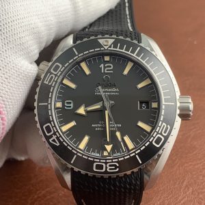 Replica Omega Seamaster Planet Ocean 600m 215.32.44.21.01.002