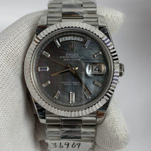 Replica Rolex Day-Date 40mm 228238-0061 MOP Dial